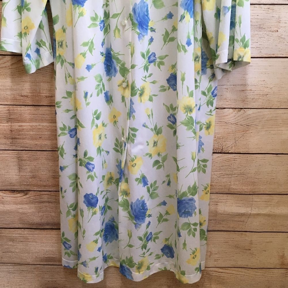‎VINTAGE SHADOWLINE FLORAL PRINT ROBE - Picture 3 of 9